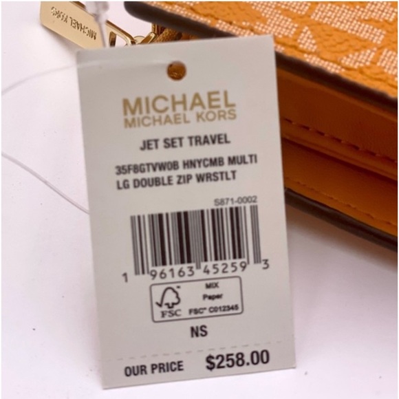 Michael Kors Medium
Tote Bag
Leather and DoubleZip
Wallet Set HONEYCOMB - Picture 13 of 14